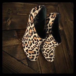 Cole Haan ankle boots leather leopard print